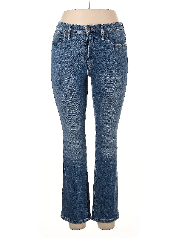 High-Rise Bootleg Jeans in Medium Wash