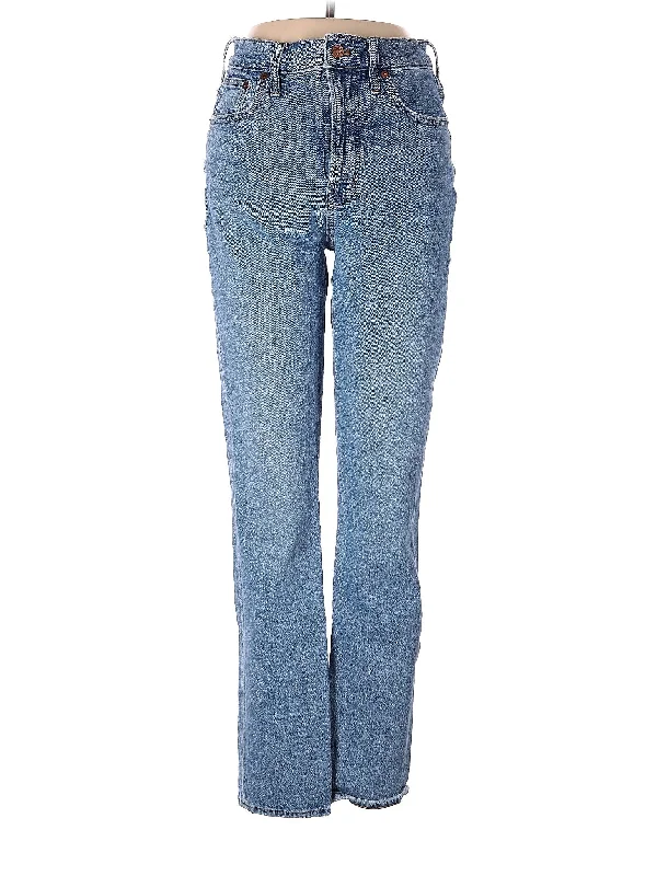 Mid-Rise Bootleg Jeans in Light Wash