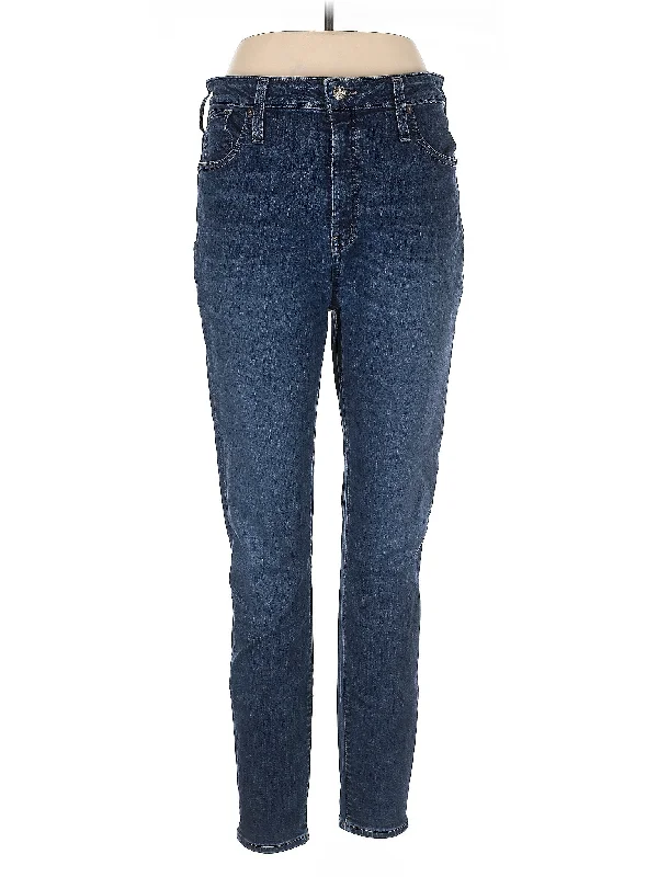 Mid-Rise Straight-leg Jeans in Dark Wash