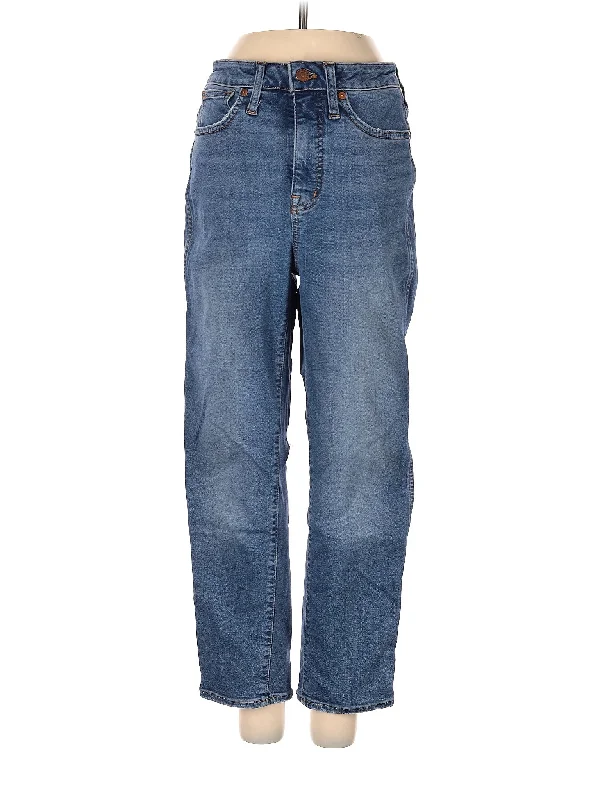 Mid-Rise Straight-leg Jeans in Medium Wash