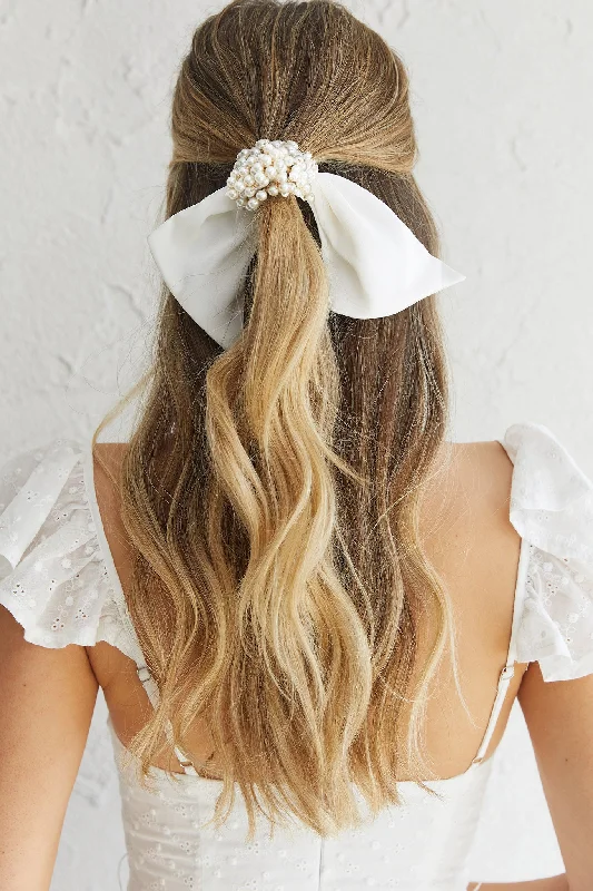 Carina Pearl & Satin Bow Hair Tie White